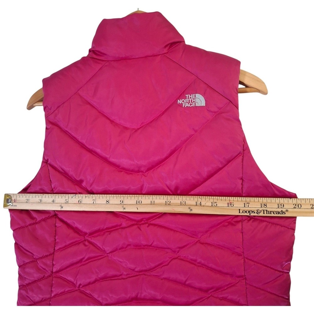 The North Face 550 Down Vest Womens Medium Pink Chevron Quilted Full Zip Puffer - Picture 6 of 9